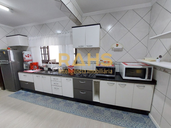 Imagem Casa com 4 Quartos à Venda, 175 m² em Vila Nova - Joinville Imagem Casa com 4 Quartos à Venda, 175 m² em Vila Nova - Joinville