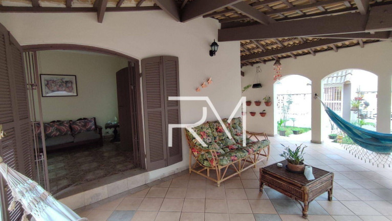 Imagem Casa com 3 Quartos à Venda, 185 m² em Vila Anhanguera - Mongaguá Imagem Casa com 3 Quartos à Venda, 185 m² em Vila Anhanguera - Mongaguá