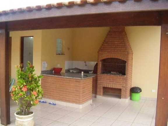 Imóvel Comercial à Venda,  em Jardim Riviera - Mongaguá