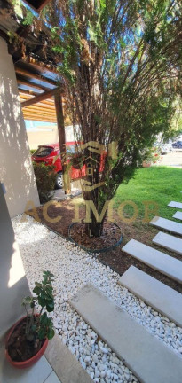 Imagem Casa com 5 Quartos para Alugar, 220 m² em Portão - Lauro De Freitas Imagem Casa com 5 Quartos para Alugar, 220 m² em Portão - Lauro De Freitas