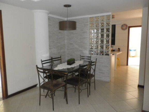 Imagem Casa com 4 Quartos à Venda, 256 m² em Santinho - Florianópolis Imagem Casa com 4 Quartos à Venda, 256 m² em Santinho - Florianópolis
