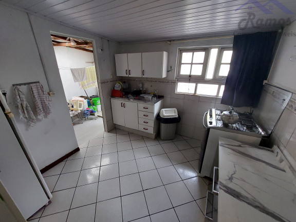 Imagem Imóvel com 2 Quartos à Venda, em Camaquã - Porto Alegre Imagem Imóvel com 2 Quartos à Venda, em Camaquã - Porto Alegre