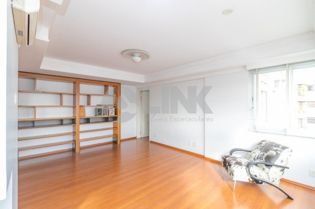 Imagem Apartamento com 2 Quartos à Venda, 88 m² em Moinhos De Vento - Porto Alegre Imagem Apartamento com 2 Quartos à Venda, 88 m² em Moinhos De Vento - Porto Alegre