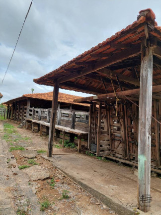 Imagem Chácara com 4 Quartos à Venda, 563 m² em Felixlândia Imagem Chácara com 4 Quartos à Venda, 563 m² em Felixlândia