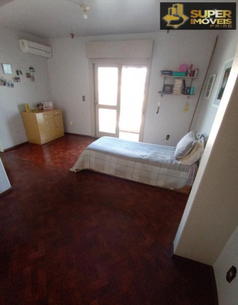 Imagem Casa com 4 Quartos à Venda, 202 m² em Centro - Pelotas