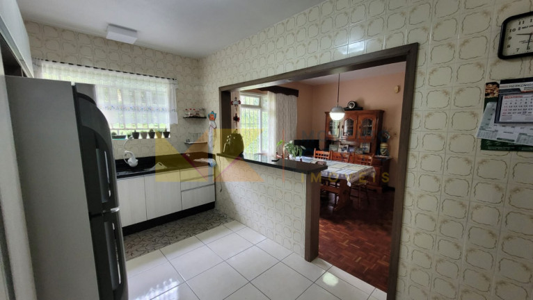 Imagem Casa com 3 Quartos à Venda, 200 m² em Velha - Blumenau Imagem Casa com 3 Quartos à Venda, 200 m² em Velha - Blumenau