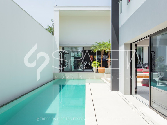 Imagem Casa com 3 Quartos à Venda, em Jardins - São Paulo Imagem Casa com 3 Quartos à Venda, em Jardins - São Paulo