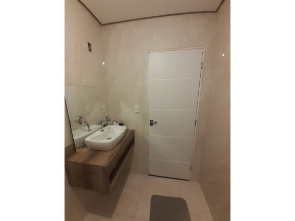 Imagem Sobrado com 3 Quartos à Venda, 320 m² em Jardim Santa Terezinha - São Paulo