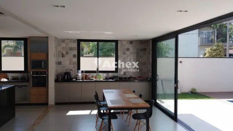 Imagem Casa com 3 Quartos à Venda, 303 m² em Swiss Park - Campinas