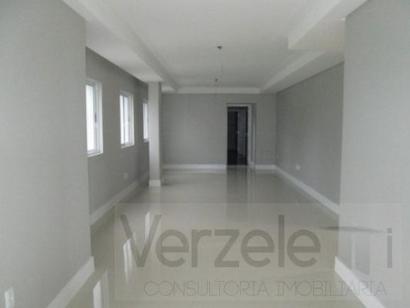 Imagem Apartamento com 3 Quartos à Venda, 136 m² em Centro - Balneário Camboriú Imagem Apartamento com 3 Quartos à Venda, 136 m² em Centro - Balneário Camboriú
