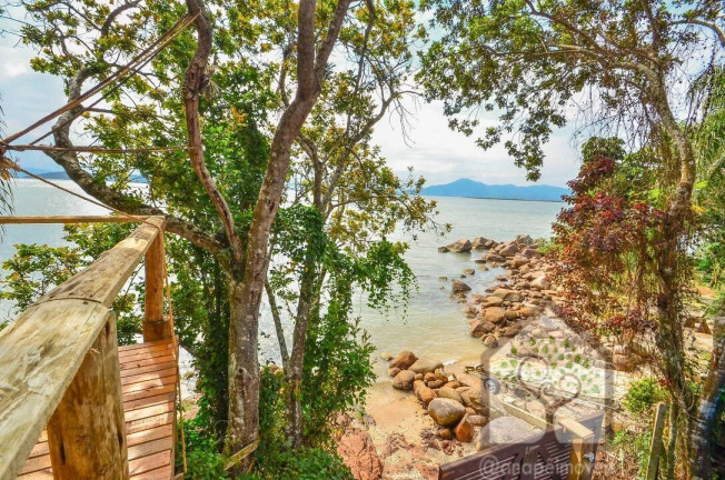 Imagem Casa com 5 Quartos à Venda, 500 m² em Sambaqui - Florianópolis Imagem Casa com 5 Quartos à Venda, 500 m² em Sambaqui - Florianópolis