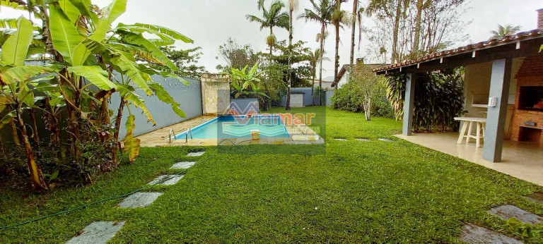 Imagem Casa com 4 Quartos à Venda, 338 m² em Jardim Virgínia - Guarujá Imagem Casa com 4 Quartos à Venda, 338 m² em Jardim Virgínia - Guarujá