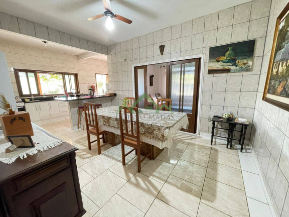 Imagem Casa com 4 Quartos à Venda, 300 m² em Costeira - Balneário Barra Do Sul Imagem Casa com 4 Quartos à Venda, 300 m² em Costeira - Balneário Barra Do Sul
