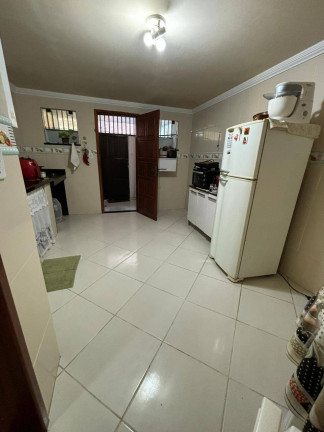 Imagem Casa com 2 Quartos para Alugar, 200 m² em Centro - Araruama