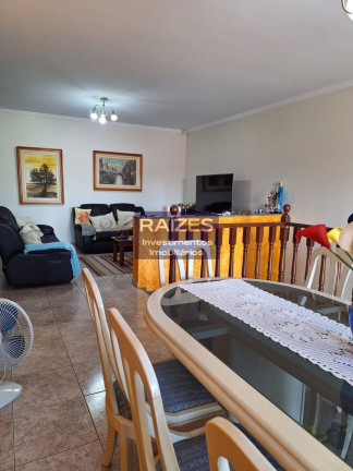 Imagem Casa com 3 Quartos à Venda, 250 m² em Bragança Paulista Imagem Casa com 3 Quartos à Venda, 250 m² em Bragança Paulista