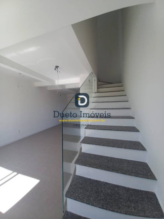 Imagem Sobrado com 2 Quartos à Venda, 73 m² em São José - Santa Maria