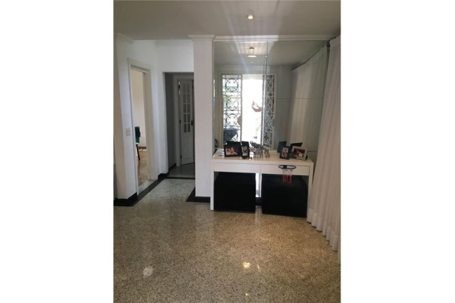 Imagem Casa com 3 Quartos à Venda, 200 m² em Ipiranga - São Paulo Imagem Casa com 3 Quartos à Venda, 200 m² em Ipiranga - São Paulo