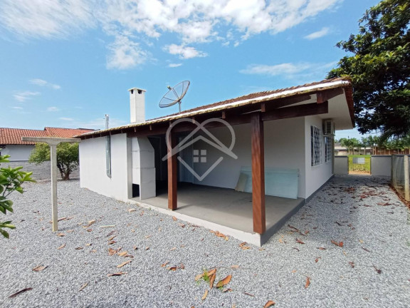 Imagem Casa com 2 Quartos à Venda, 130 m² Imagem Casa com 2 Quartos à Venda, 130 m²