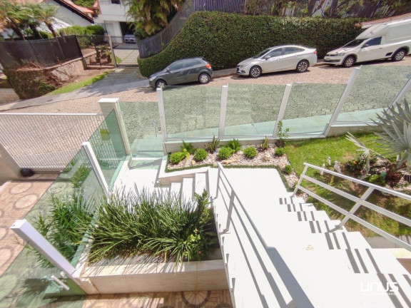 Imagem Casa com 6 Quartos à Venda, 360 m² em Itaguaçu - Florianópolis Imagem Casa com 6 Quartos à Venda, 360 m² em Itaguaçu - Florianópolis