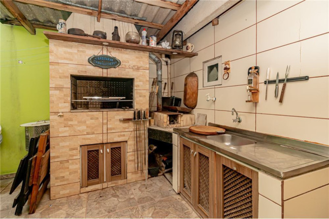 Imagem Casa com 3 Quartos à Venda, em Azenha - Porto Alegre Imagem Casa com 3 Quartos à Venda, em Azenha - Porto Alegre