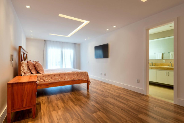 Imagem Casa de Condomínio com 4 Quartos para Alugar, 630 m² em Barra Da Tijuca - Rio De Janeiro Imagem Casa de Condomínio com 4 Quartos para Alugar, 630 m² em Barra Da Tijuca - Rio De Janeiro