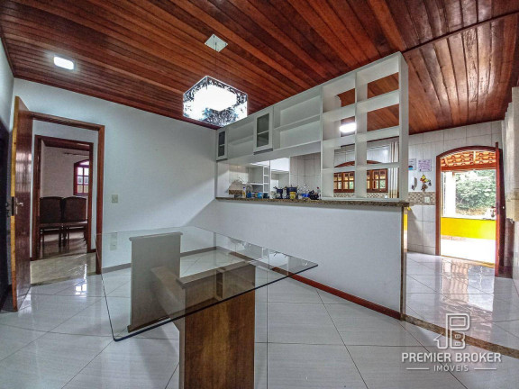 Imagem Casa com 3 Quartos à Venda, 250 m² em Pessegueiros - Teresópolis Imagem Casa com 3 Quartos à Venda, 250 m² em Pessegueiros - Teresópolis