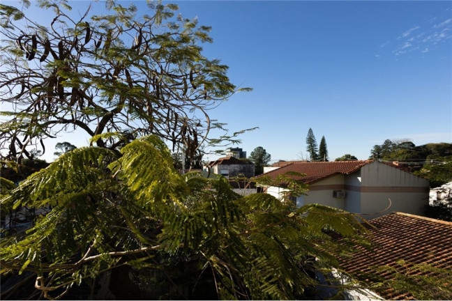 Imagem Imóvel com 2 Quartos à Venda, em Passo Da Areia - Porto Alegre Imagem Imóvel com 2 Quartos à Venda, em Passo Da Areia - Porto Alegre