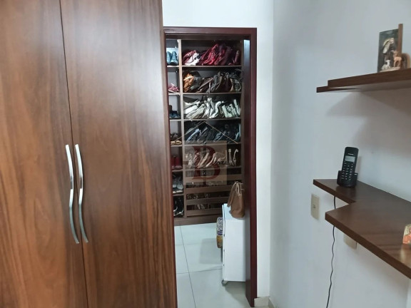 Imagem Imóvel com 4 Quartos à Venda, 243 m² em Icaraí - Niterói
