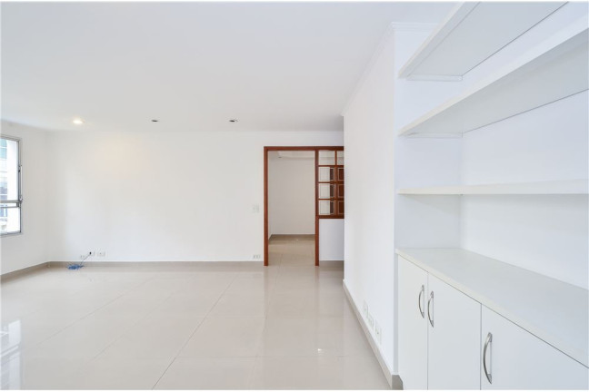 Imagem Imóvel com 3 Quartos à Venda, em Vila Uberabinha - São Paulo Imagem Imóvel com 3 Quartos à Venda, em Vila Uberabinha - São Paulo