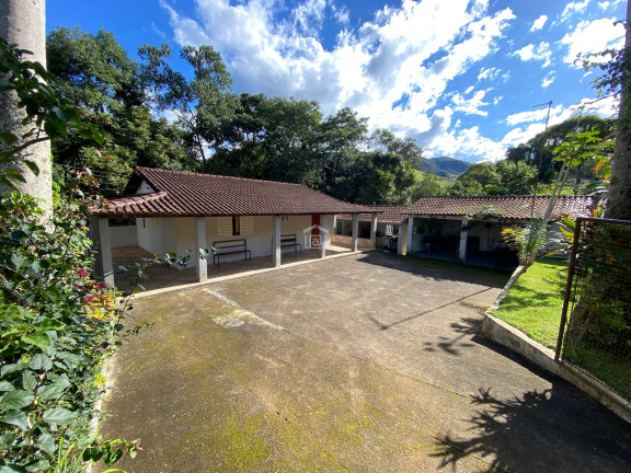 Imagem Imóvel com 3 Quartos à Venda, 100 m² em Amendoim - Caldas Imagem Imóvel com 3 Quartos à Venda, 100 m² em Amendoim - Caldas