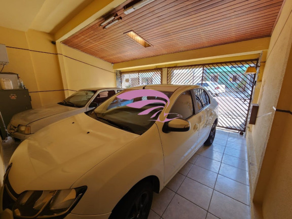 Imagem Casa com 3 Quartos à Venda, 246 m² em Xaxim - Curitiba Imagem Casa com 3 Quartos à Venda, 246 m² em Xaxim - Curitiba