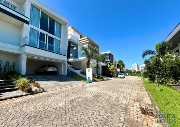 Imagem Terreno à Venda, 573 m² em Estreito - Florianopolis Imagem Terreno à Venda, 573 m² em Estreito - Florianopolis