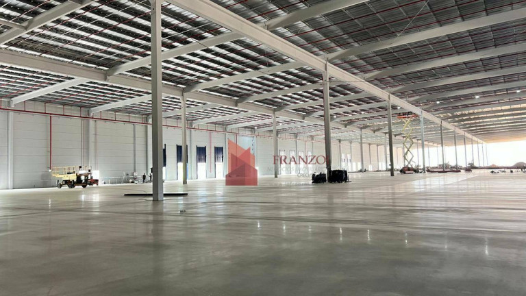 Imagem Galpão para Alugar, 50.000 m² em Espinheiros - Itajaí Imagem Galpão para Alugar, 50.000 m² em Espinheiros - Itajaí