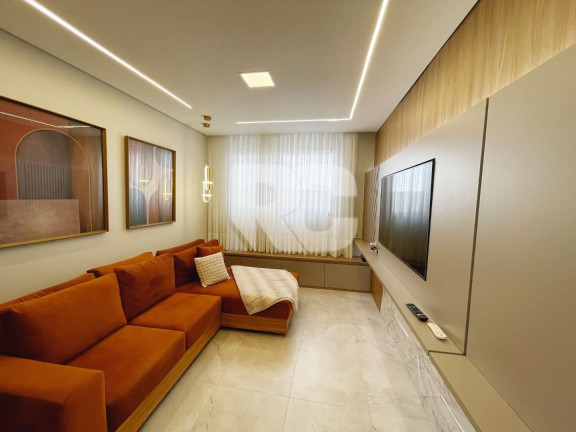 Imagem Casa com 3 Quartos à Venda, 370 m² em Aruã Brisas - Mogi Das Cruzes Imagem Casa com 3 Quartos à Venda, 370 m² em Aruã Brisas - Mogi Das Cruzes