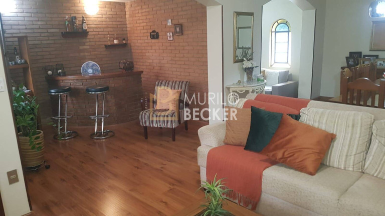 Imagem Casa com 3 Quartos à Venda, 240 m² em Centro - São José Dos Campos