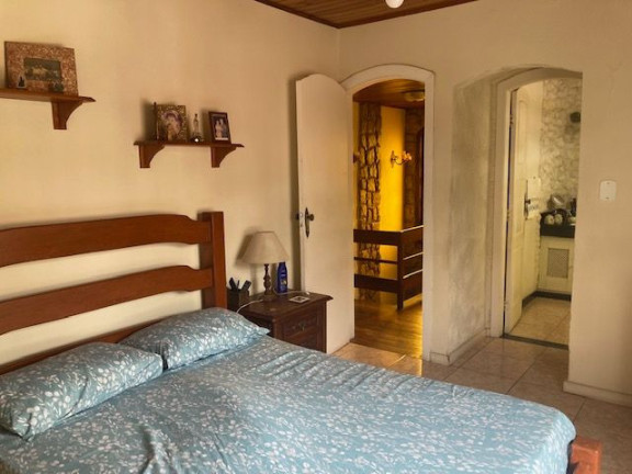 Imagem Casa com 6 Quartos à Venda, 285 m² em Piratininga - Niterói Imagem Casa com 6 Quartos à Venda, 285 m² em Piratininga - Niterói