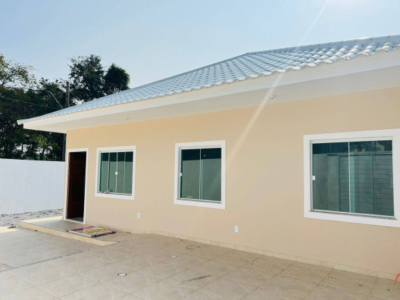 Casa com 3 Quartos à Venda, 85 m² em Parque Hotel - Araruama