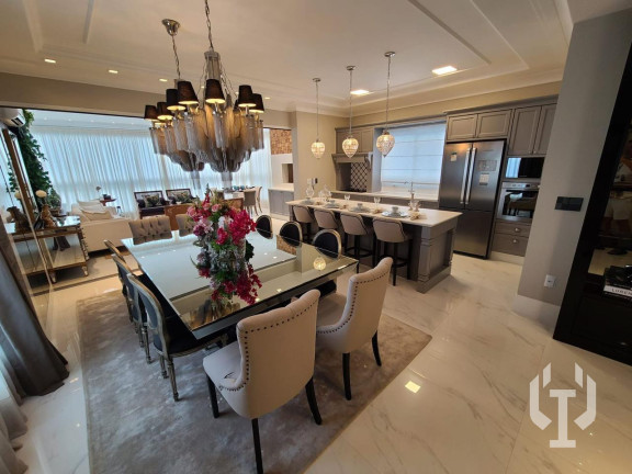 Imagem Apartamento com 4 Quartos à Venda, 255 m² em Meia Praia Imagem Apartamento com 4 Quartos à Venda, 255 m² em Meia Praia