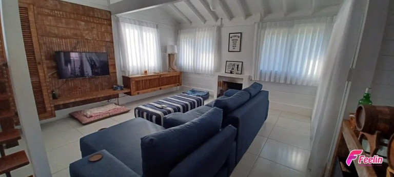 Imagem Casa com 3 Quartos à Venda, 240 m² em Vargem Grande - Florianópolis Imagem Casa com 3 Quartos à Venda, 240 m² em Vargem Grande - Florianópolis