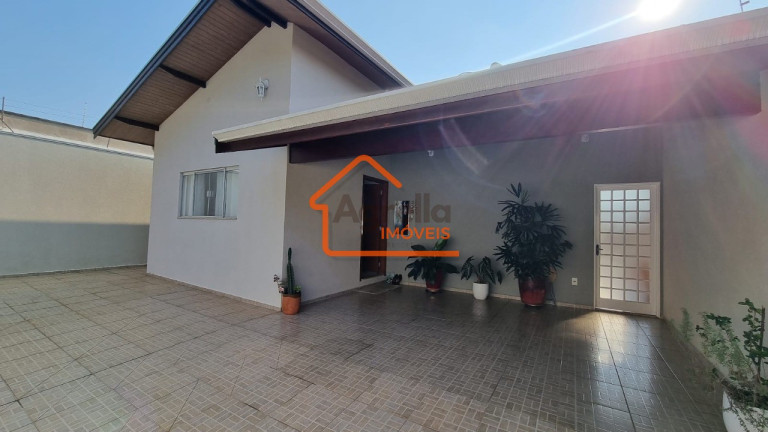 Imagem Casa com 3 Quartos à Venda, 140 m² em Jardim Patrícia - Mogi Mirim Imagem Casa com 3 Quartos à Venda, 140 m² em Jardim Patrícia - Mogi Mirim