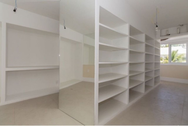 Imagem Casa com 5 Quartos à Venda, 1.600 m² em Portão - Lauro De Freitas Imagem Casa com 5 Quartos à Venda, 1.600 m² em Portão - Lauro De Freitas