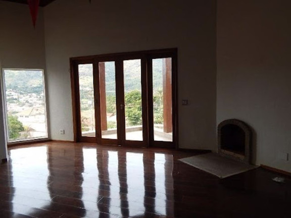 Imagem Casa com 2 Quartos à Venda, 589 m² em Vila Petrópolis - Atibaia Imagem Casa com 2 Quartos à Venda, 589 m² em Vila Petrópolis - Atibaia