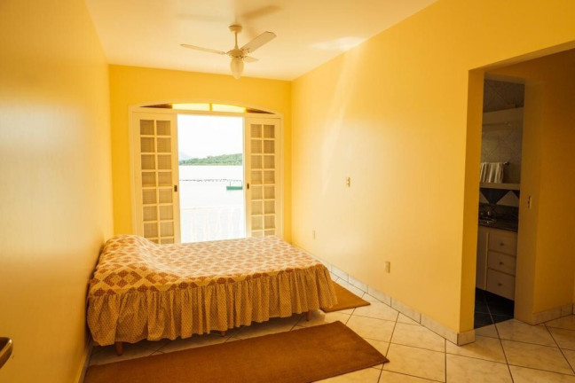 Imagem Casa com 5 Quartos à Venda, 750 m² em Ribeirão Da Ilha - Florianópolis Imagem Casa com 5 Quartos à Venda, 750 m² em Ribeirão Da Ilha - Florianópolis