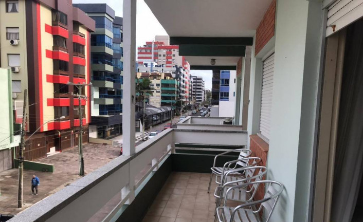 Imagem Apartamento com 2 Quartos à Venda, 78 m² em Centro - Capão Da Canoa