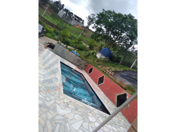 Imagem Imóvel com 2 Quartos à Venda, 80 m² em Boa Vista - Igaratá Imagem Imóvel com 2 Quartos à Venda, 80 m² em Boa Vista - Igaratá