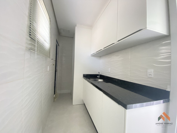 Imagem Casa com 4 Quartos à Venda, 268 m²