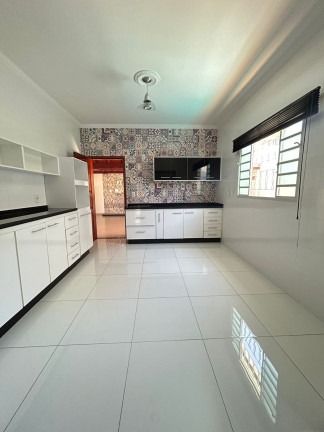 Imagem Casa com 1 Quarto à Venda, em Residencial Santa Rita - Pouso Alegre Imagem Casa com 1 Quarto à Venda, em Residencial Santa Rita - Pouso Alegre