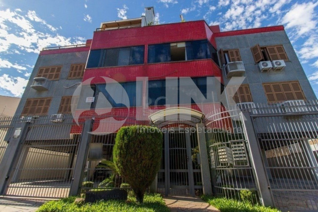 Imagem Imóvel com 4 Quartos à Venda, 212 m² em Jardim Itu - Porto Alegre Imagem Imóvel com 4 Quartos à Venda, 212 m² em Jardim Itu - Porto Alegre