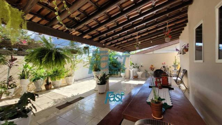 Imagem Casa com 3 Quartos à Venda, 360 m² em Barra Do Pari - Cuiabá Imagem Casa com 3 Quartos à Venda, 360 m² em Barra Do Pari - Cuiabá