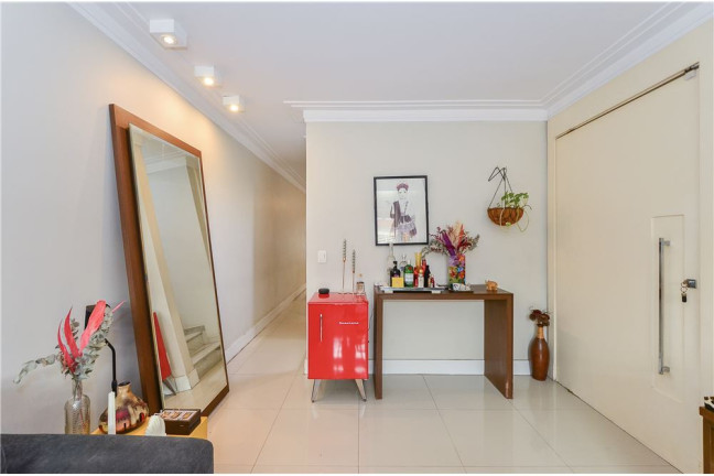 Imagem Casa com 3 Quartos à Venda, em Jardim Das Vertentes - São Paulo Imagem Casa com 3 Quartos à Venda, em Jardim Das Vertentes - São Paulo